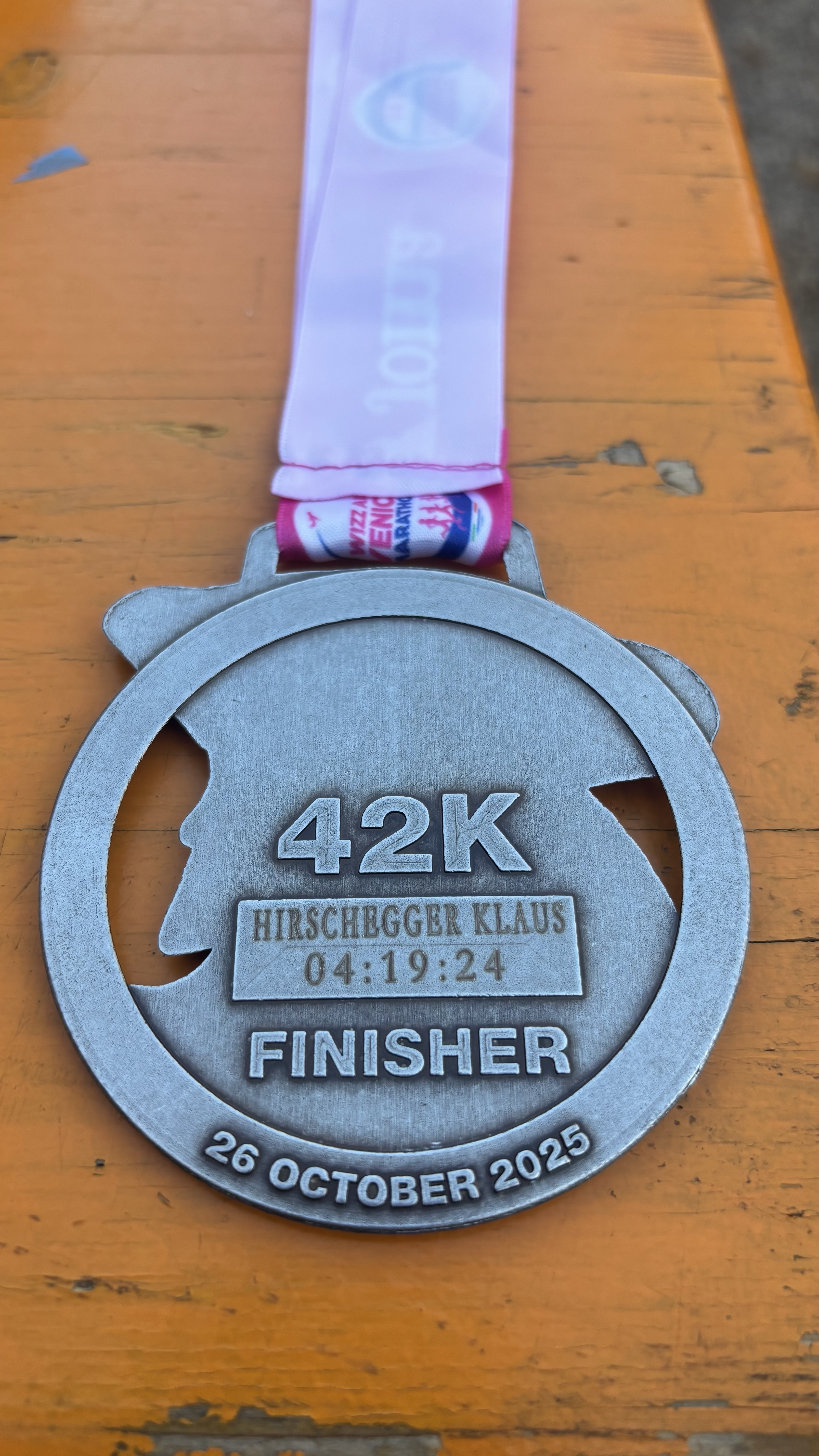 Finisher medal – 4:19:24