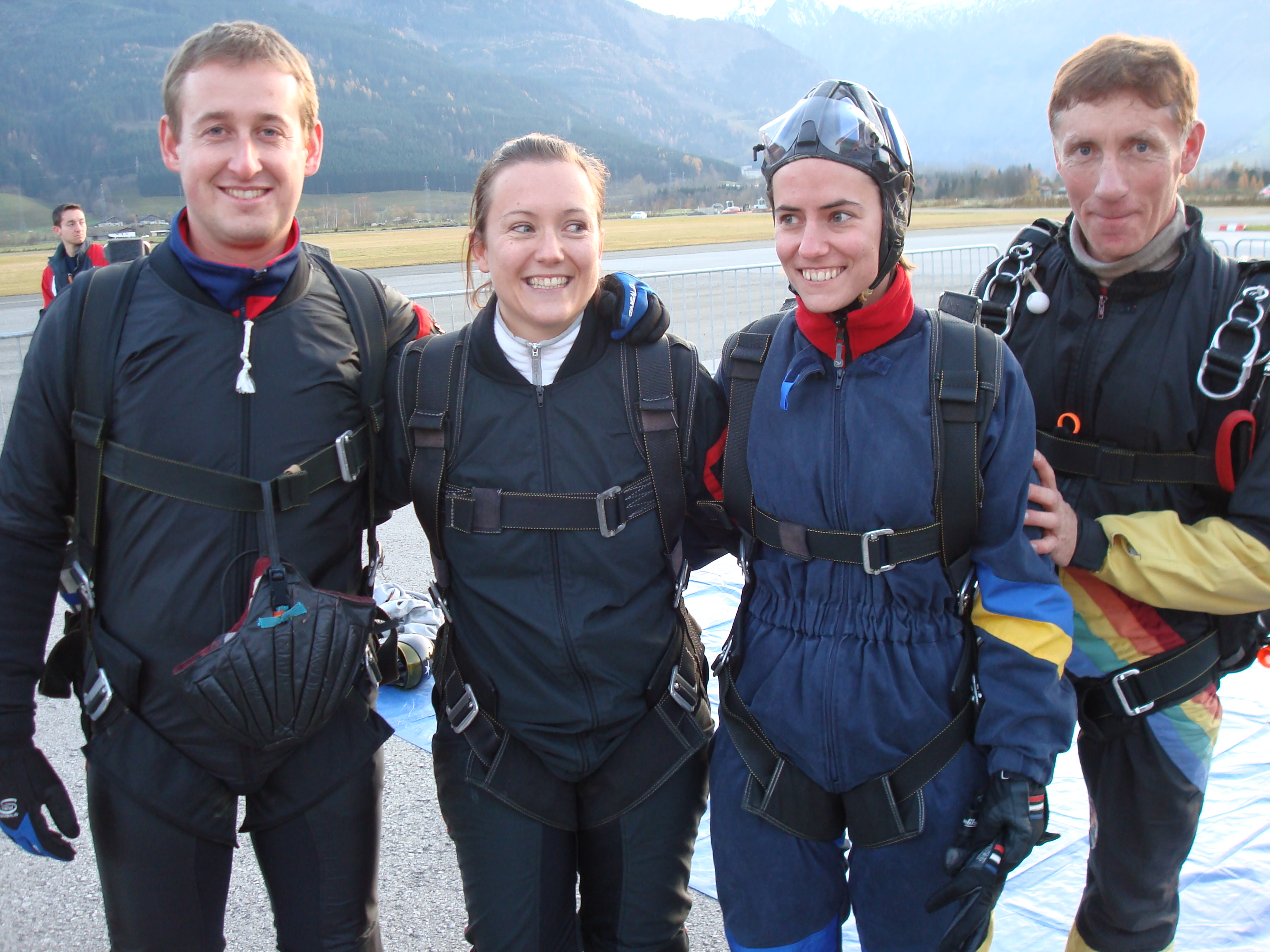 Jump team at the dropzone